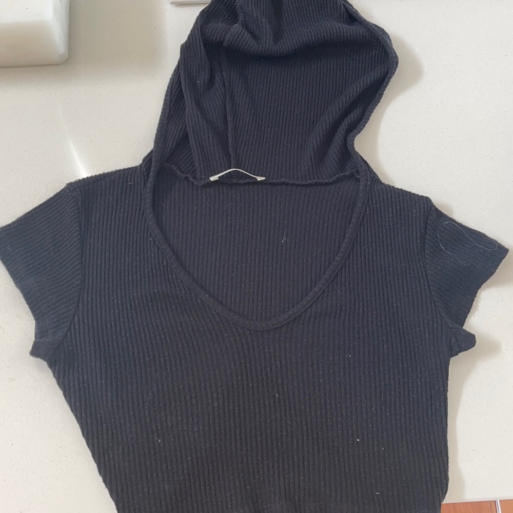 Cropped top with hood